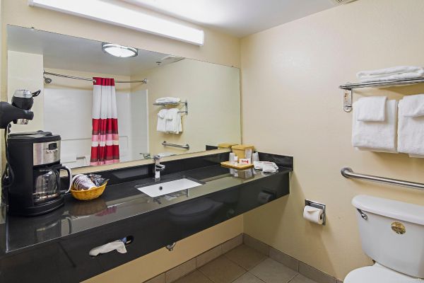 Hotel Red Roof Suites Fayetteville-Fort Bragg